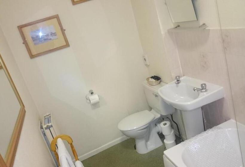 חדר משפחתי נוף לים, The Silverdale