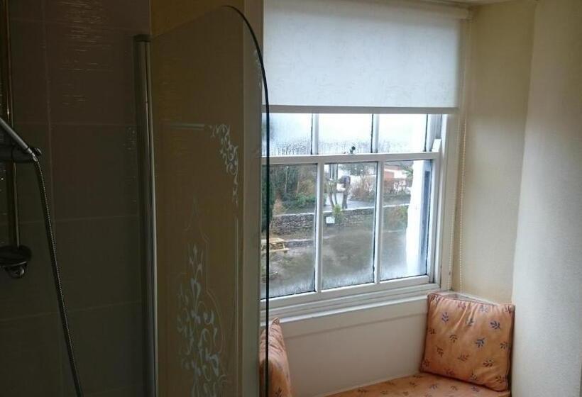 オーシャンビュースタンダードルーム, The Silverdale