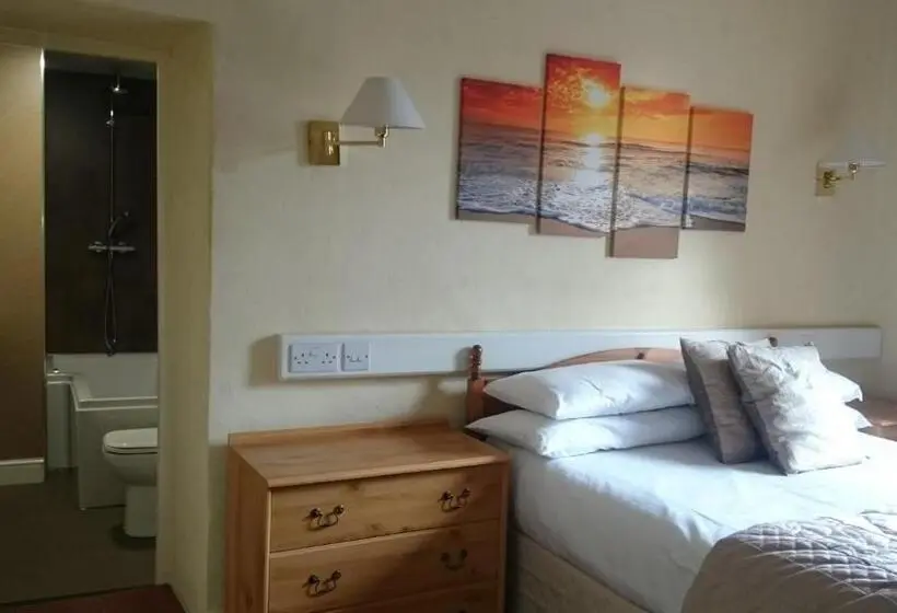 Camera Standard, The Silverdale