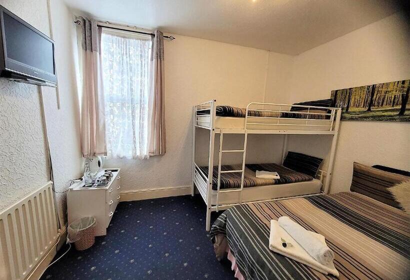 4인용 스탠다드 룸, The Woodland