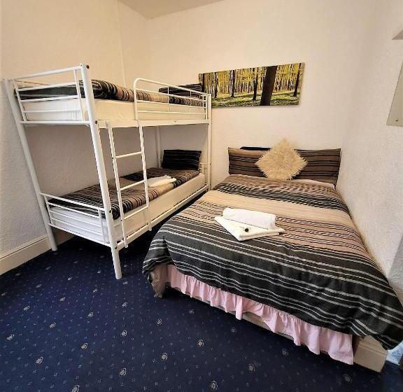 4인용 스탠다드 룸, The Woodland