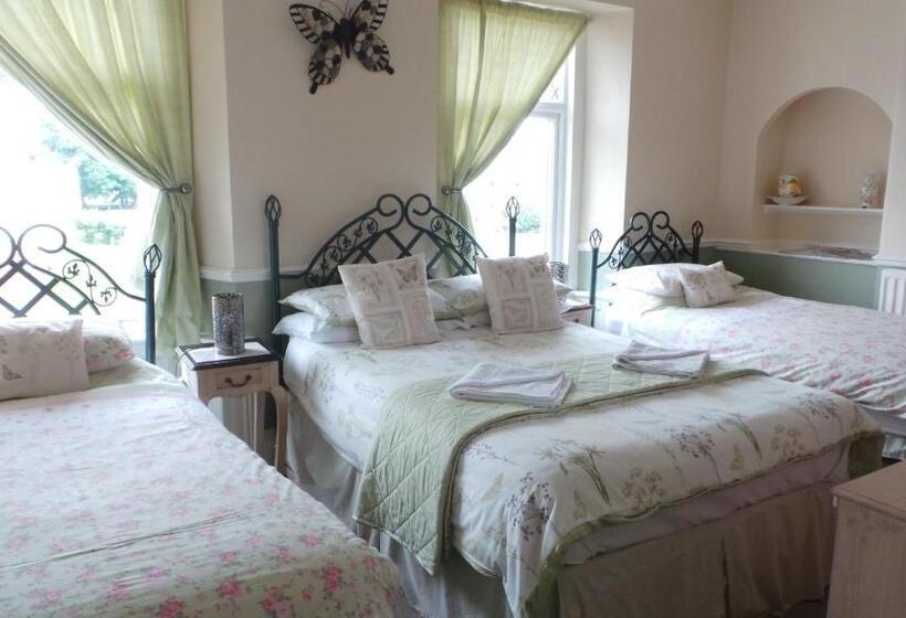 غرفة قياسية رباعية, Tynedale Guest House