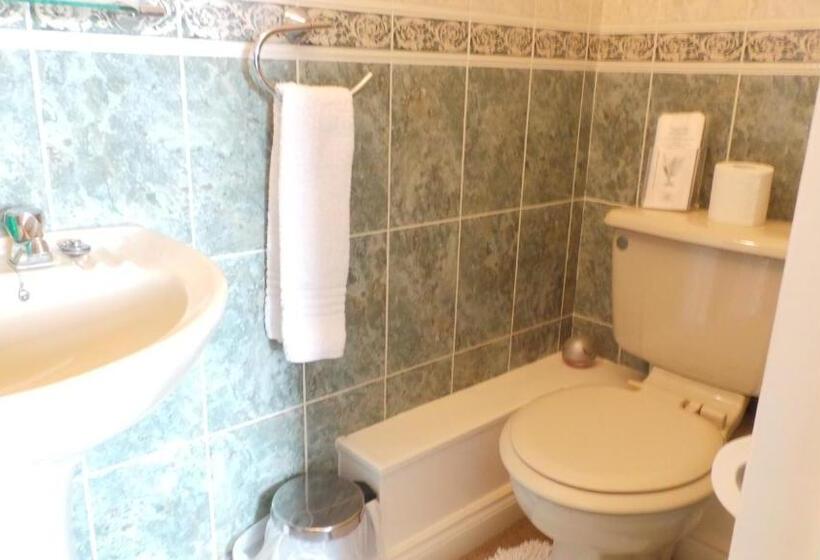 غرفة قياسية رباعية, Tynedale Guest House