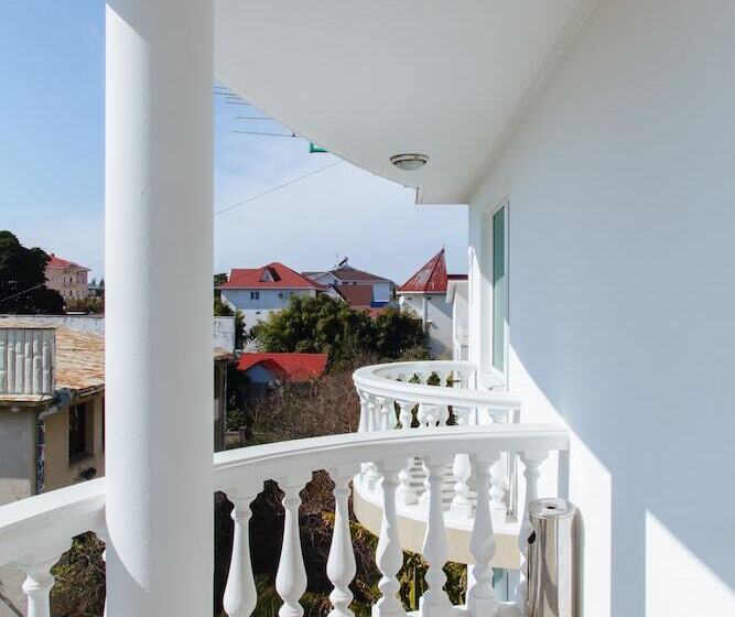 舒适三人间, Zoremma