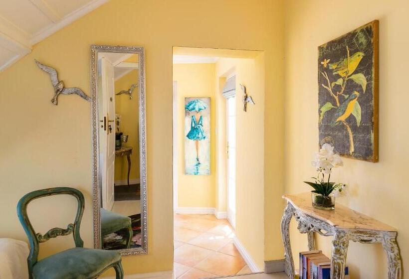 带1个卧室的带海景的公寓, Haus Am Strand On The Beach