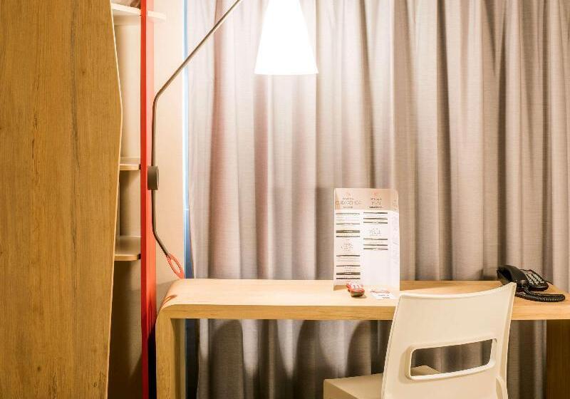 스탠다드 룸, Ibis Cali Granada