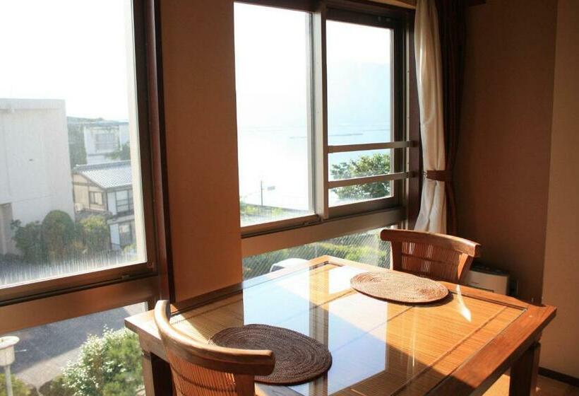 غرفة قياسية مطلّة علي البحر, Miyahama Grand