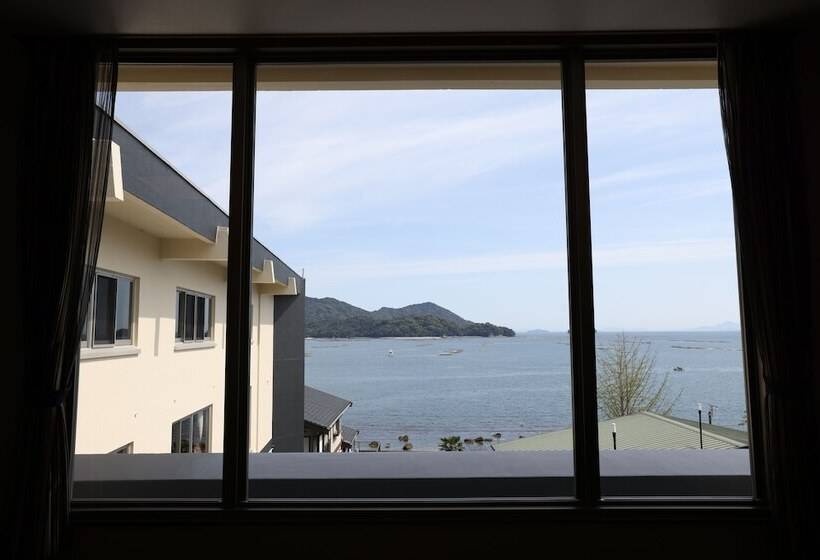 غرفة عائلية مطلّة علي البحر, Miyahama Grand