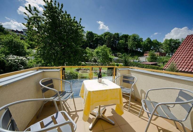 带1个卧室的带阳台的公寓, Garni Pod Skalkou