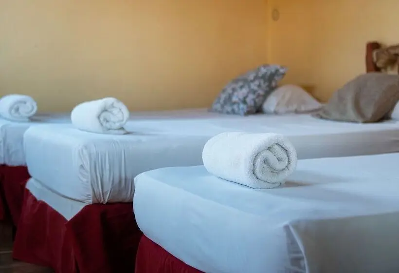 ファミリールーム, Posada Los Tajibos