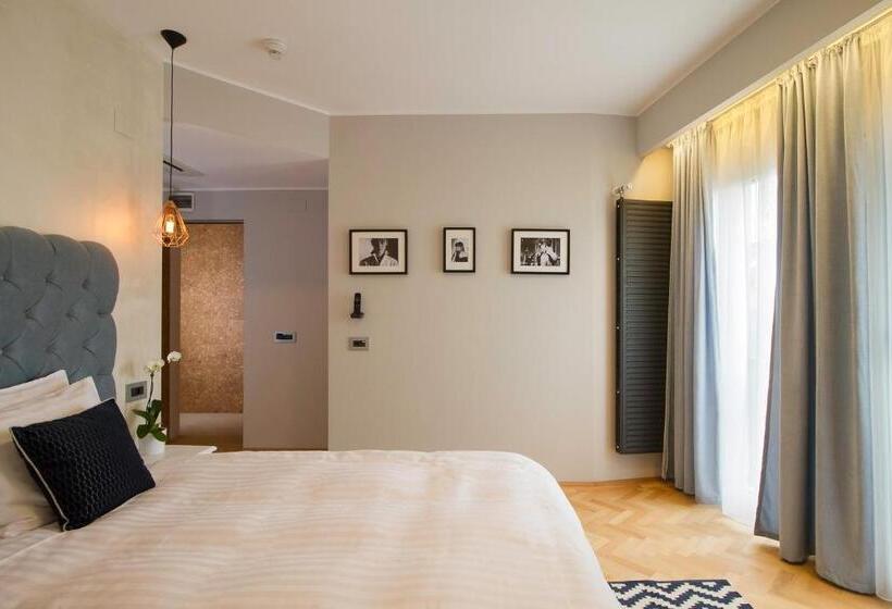 اتاق لوکس, Venis Boutique