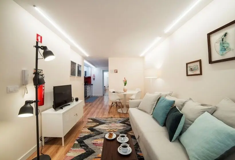 آپارتمان 1 خوابه اینتریور, Lis Apartments