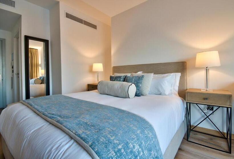 اتاق لوکس با چشم‌انداز دریا, 66 Saint Paul S & Spa