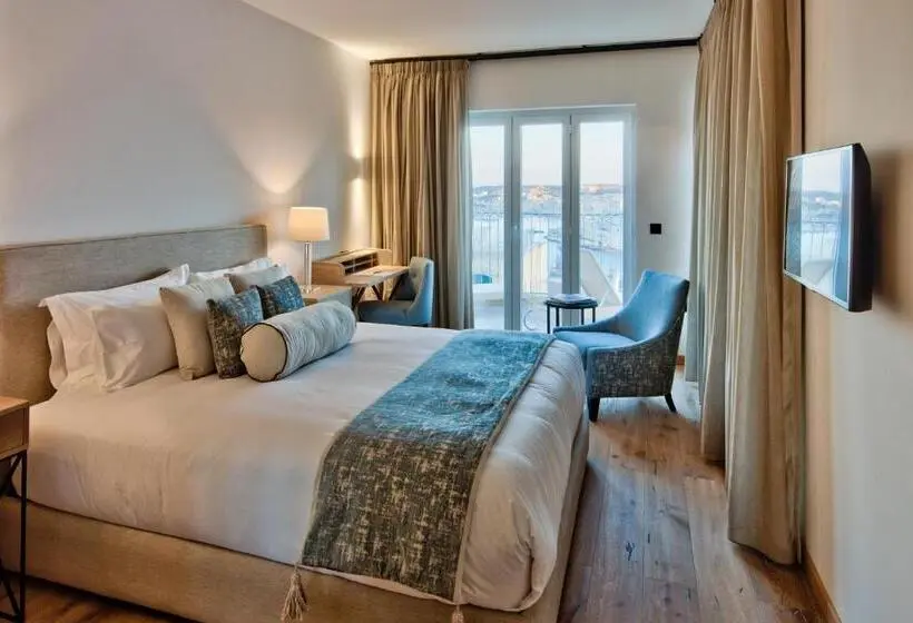 اتاق لوکس با چشم‌انداز دریا, 66 Saint Paul S & Spa