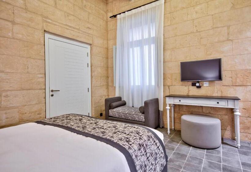 اتاق داخلی دلوکس, 66 Saint Paul S & Spa