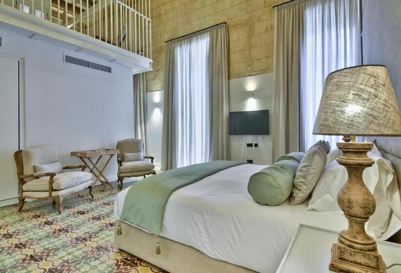 سوییت, 66 Saint Paul S & Spa