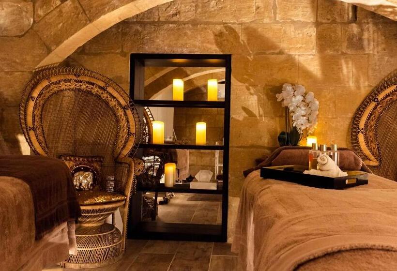 اتاق لوکس, 66 Saint Paul S & Spa