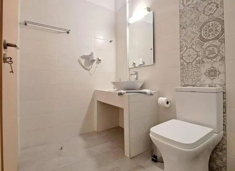 Economy-huone, Platanos Rooms