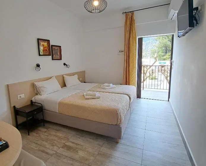 Economy-huone, Platanos Rooms