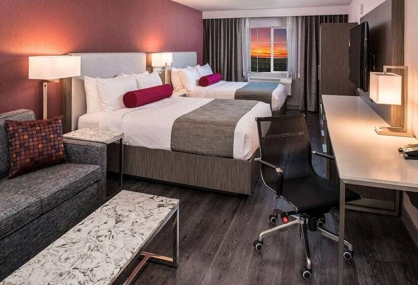 Люкс Адаптированный для Инвалидов, Best Western Plus Temecula Wine Country Hotel & Suites