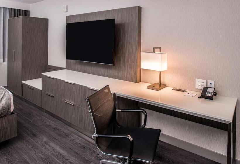 带大床的套房, Best Western Plus Temecula Wine Country Hotel & Suites