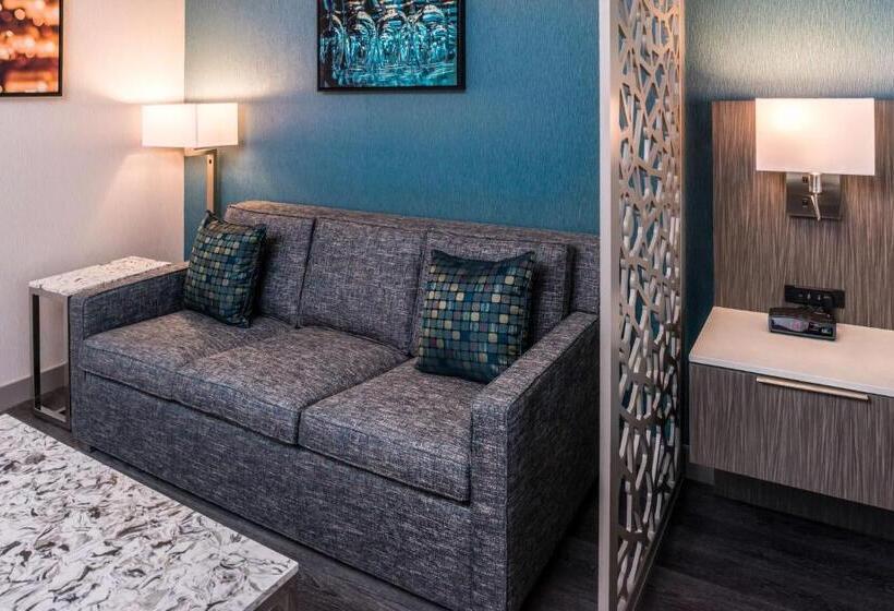 带大床的套房, Best Western Plus Temecula Wine Country Hotel & Suites