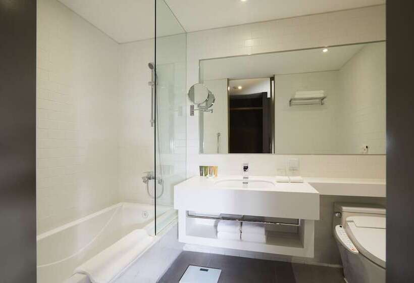 Quarto Deluxe, Glad Mapo