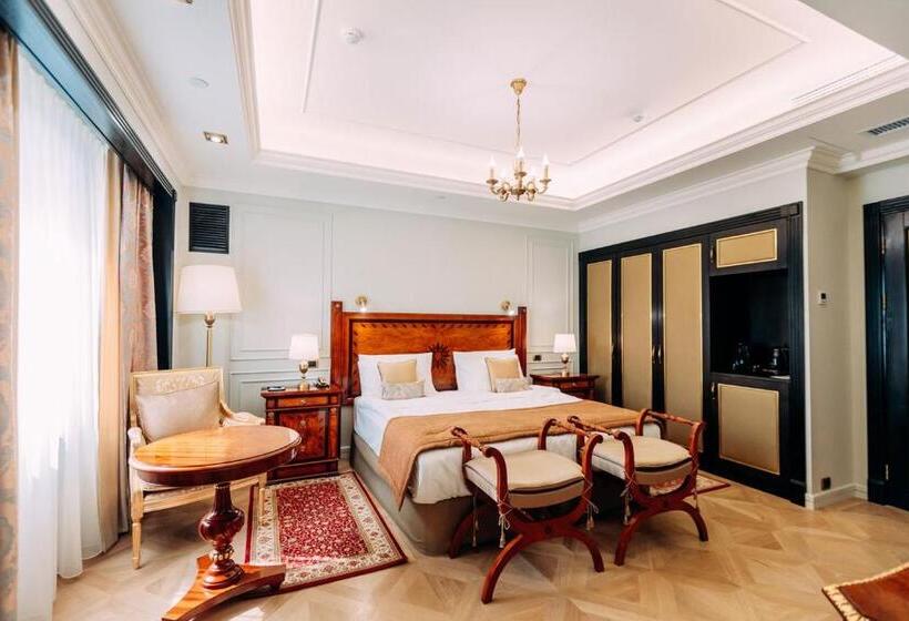 디럭스 룸, Golden Palace Hotel Yerevan