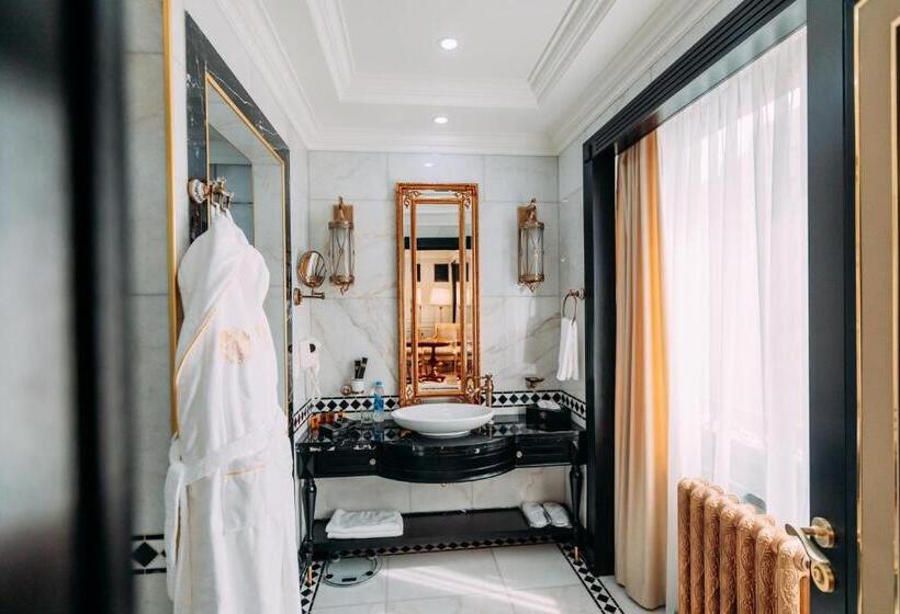 프리미엄 스위트, Golden Palace Hotel Yerevan