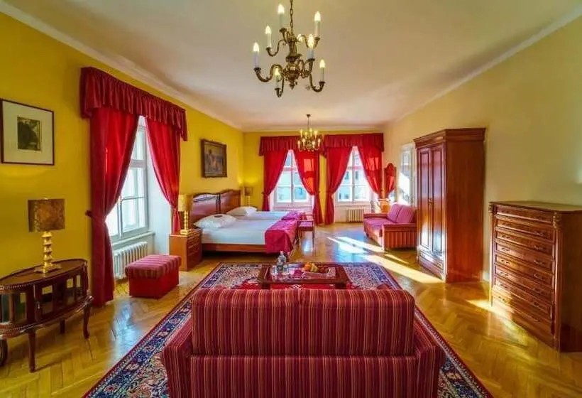 سوییت, Josephine Old Town Square Hotel Czech Leading Hotels