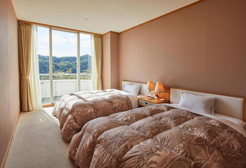 4인용 수피리어 룸, Kamogawa Country