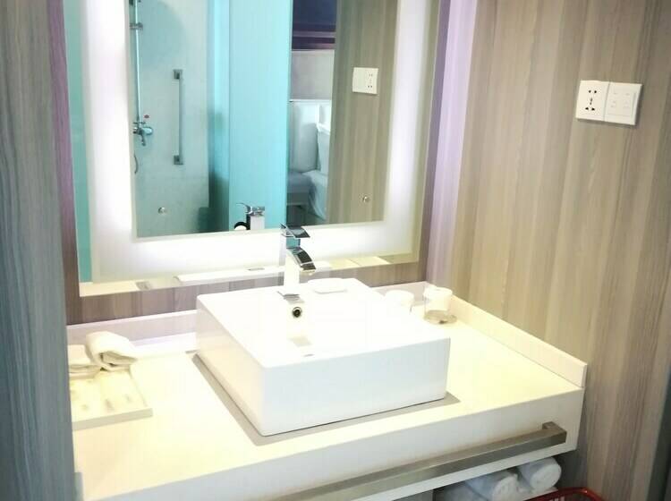 اتاق کلاس بیزنس, Metropolo Taishan Dai Temple