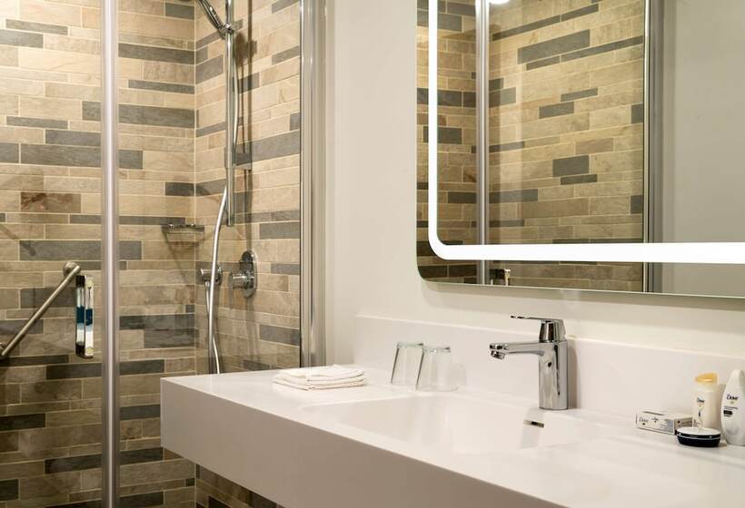 Suite with Views, Park Inn By Radisson Istanbul Airport Odayeri