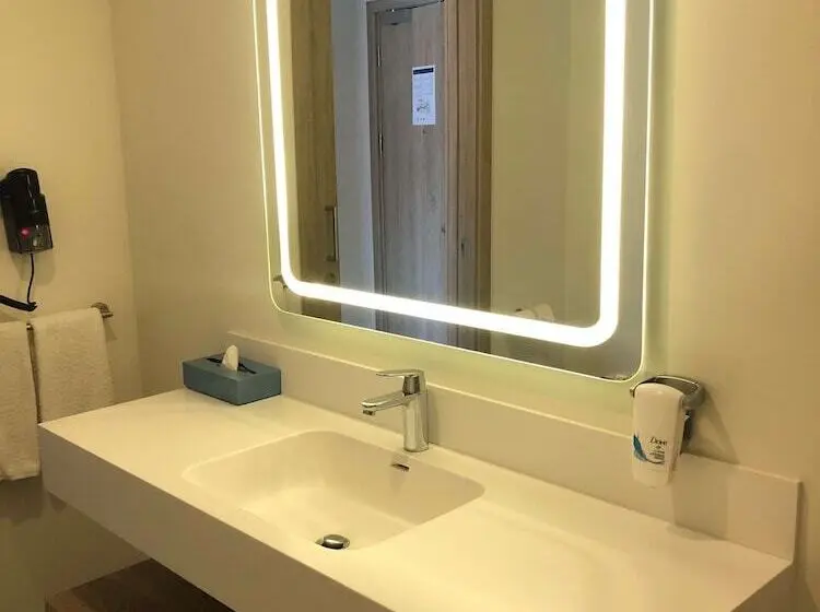 景色の見えるスイートルーム, Park Inn By Radisson Istanbul Airport Odayeri