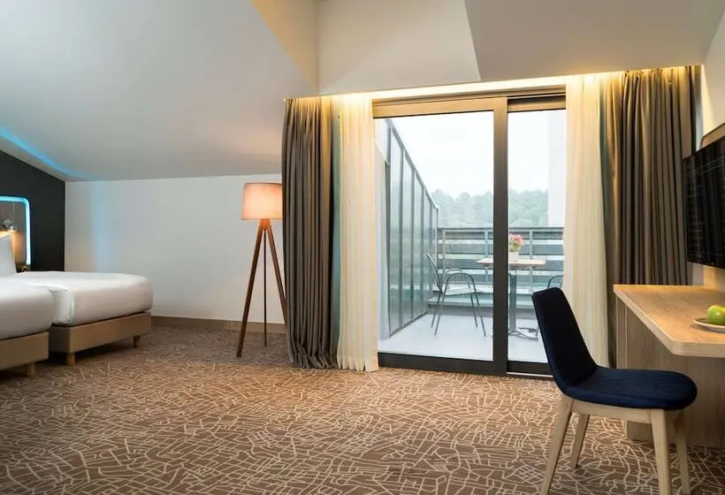 景色の見えるスイートルーム, Park Inn By Radisson Istanbul Airport Odayeri