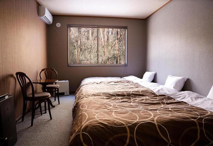 חדר סטנדרט, Paper Moon