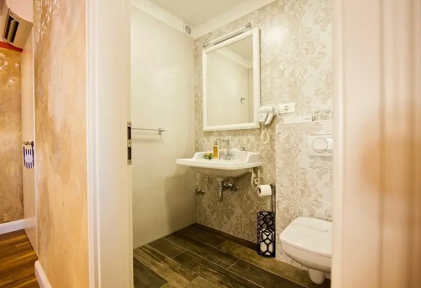 デラックスルーム, Plaza Marchi Old Town Mag Quaint & Elegant Boutique Hotels