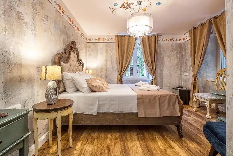 スーペリアールーム, Plaza Marchi Old Town Mag Quaint & Elegant Boutique Hotels