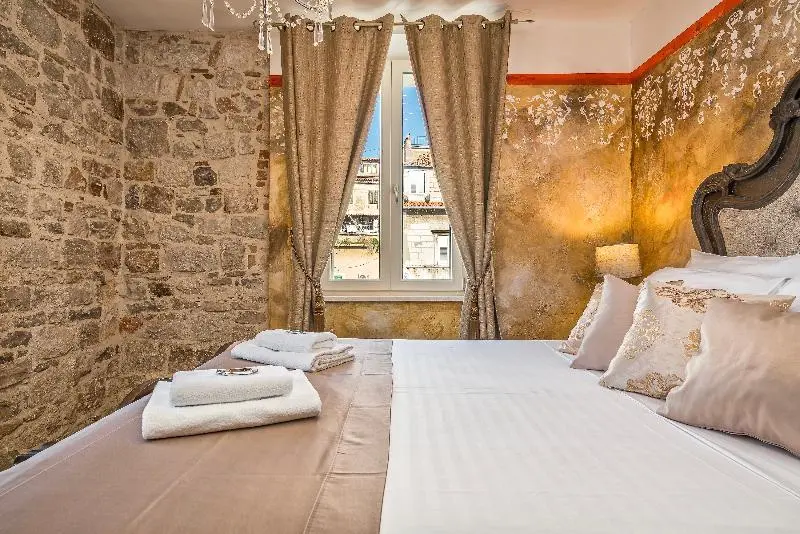 デラックスルーム, Plaza Marchi Old Town Mag Quaint & Elegant Boutique Hotels