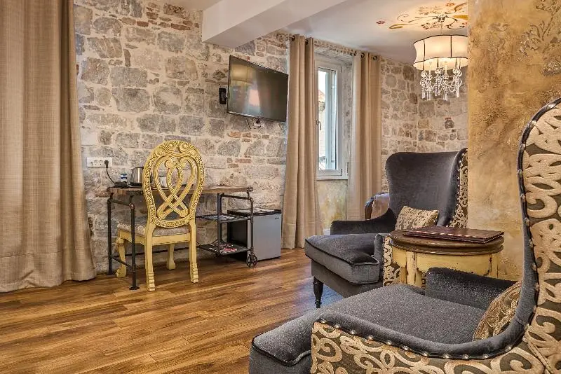 デラックスルーム, Plaza Marchi Old Town Mag Quaint & Elegant Boutique Hotels