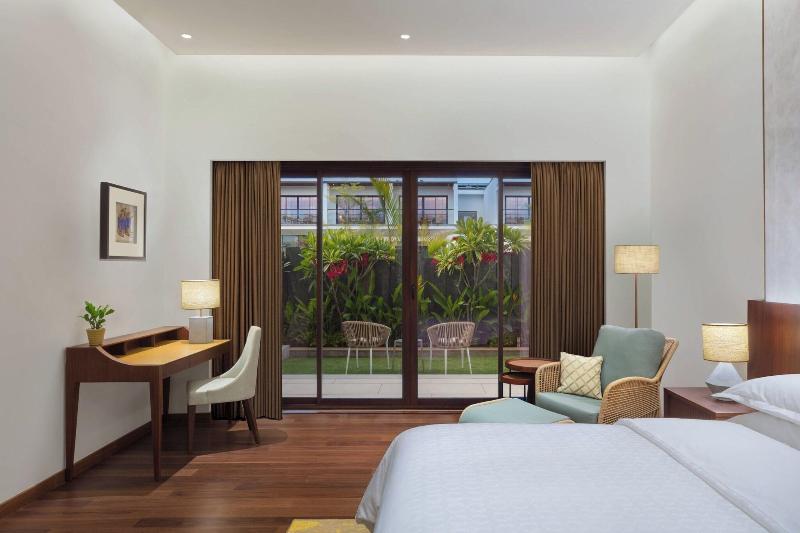 キングサイズベッドのスタンダードルーム, Sheraton Grand Chennai Resort & Spa