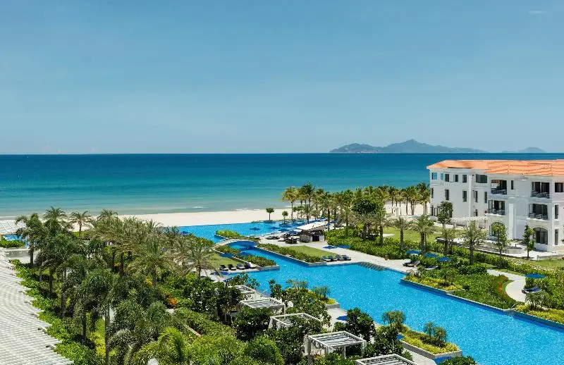 プールの見えるデラックスルーム, Sheraton Grand Danang Resort & Convention Center