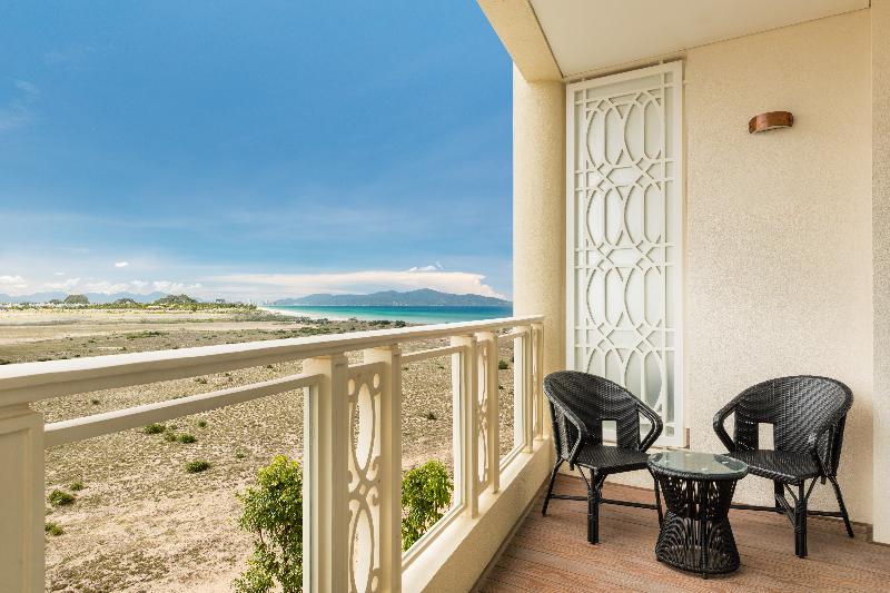 اتاق لوکس با چشم‌انداز, Sheraton Grand Danang Resort & Convention Center
