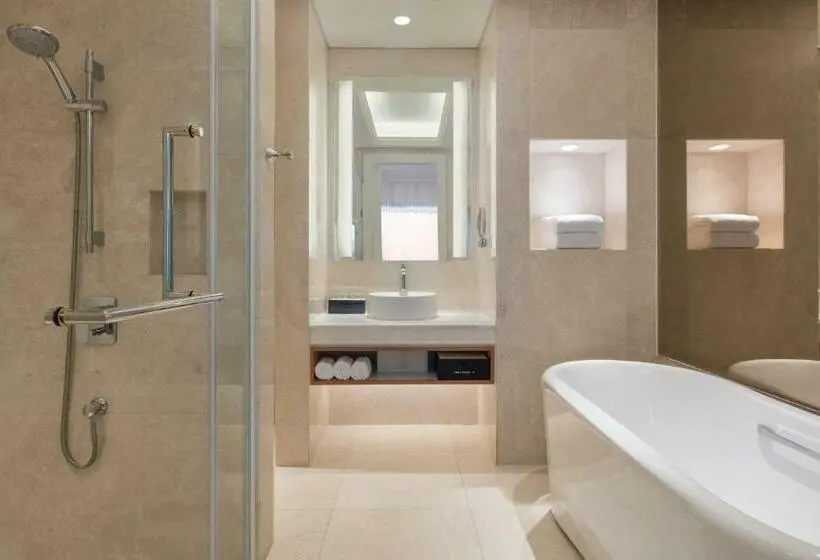 キングサイズベッドのデラックスルーム, Sheraton Grand Danang Resort & Convention Center