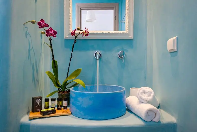 Suite with Pool, White Harmony Suites
