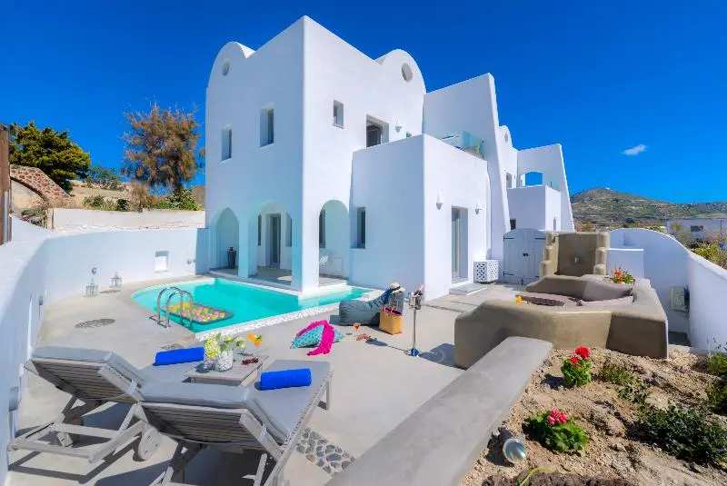 Suite with Pool, White Harmony Suites