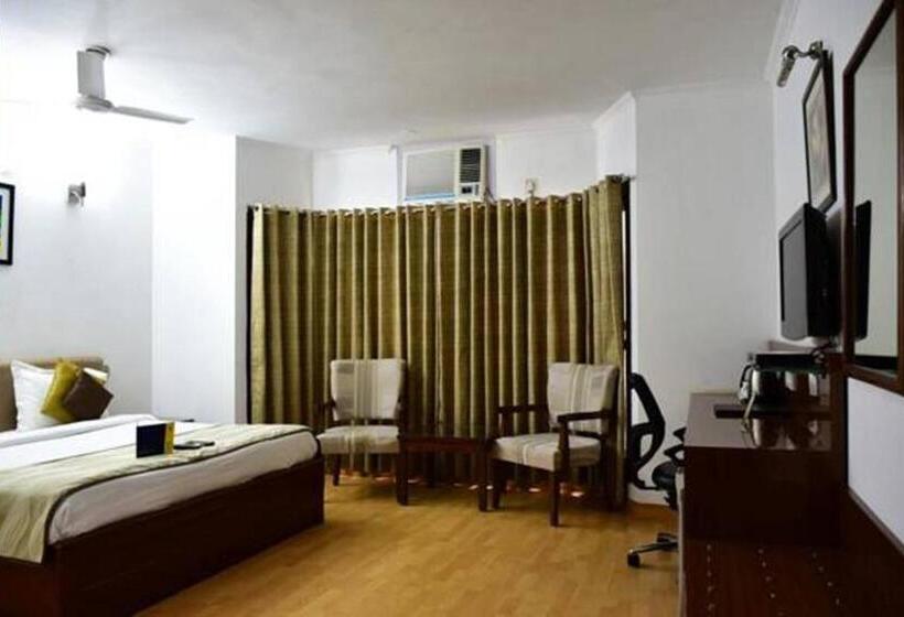 디럭스 룸 킹사이즈 침대, Windsor Castle