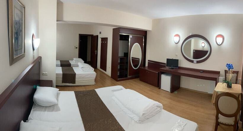 Camera Quadrupla Standard, Zarha Mountain Resort