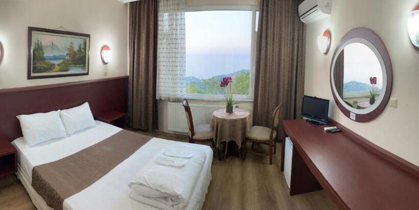 Camera Tripla Standard, Zarha Mountain Resort