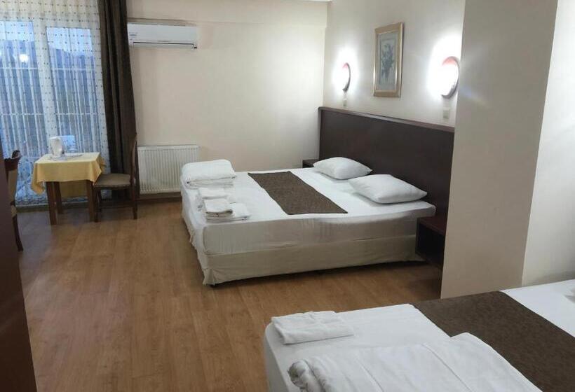 Camera Quadrupla Standard, Zarha Mountain Resort